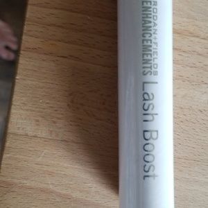 Brand new Rodan and Fields lash boost